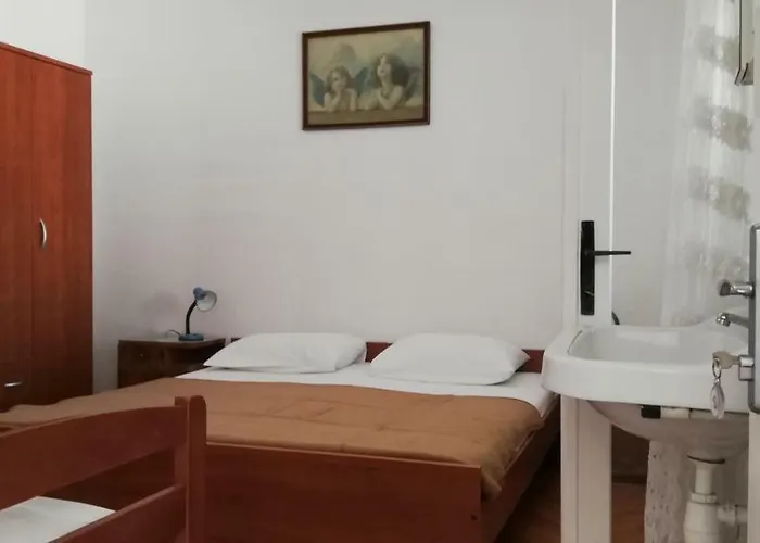 Marina End Vela Luka