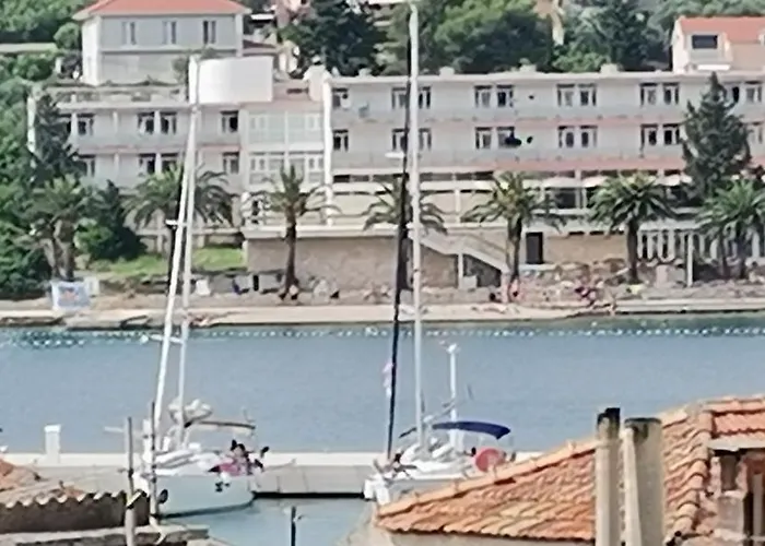 Marina End 아파트 벨라루카